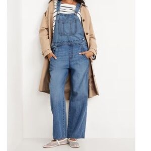 Old Navy Baggy Wide-Leg Jean Overalls in Blue Denim
